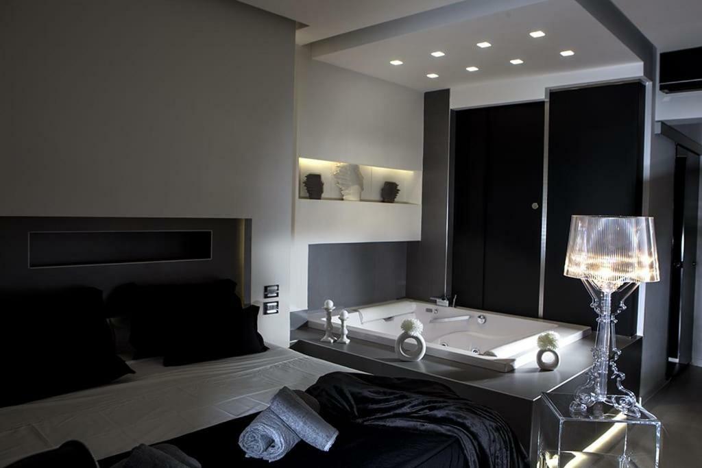 Crystal Skyline Neapolis Apartment Exterior photo